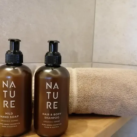 Huber - Das Tiroler B&B Bed & Breakfast 3*