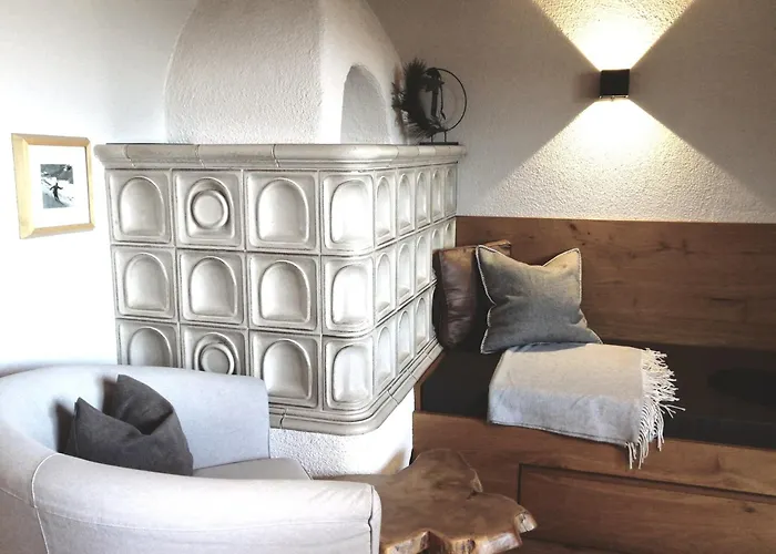 Huber - Tiroler לינה וארוחת בוקר 3*