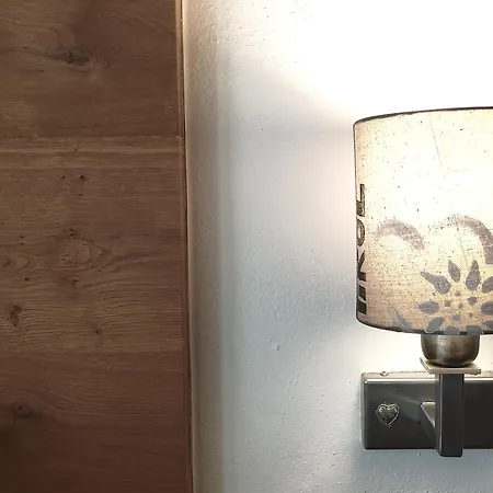 فندق مبيت وإفطار Huber - Tiroler